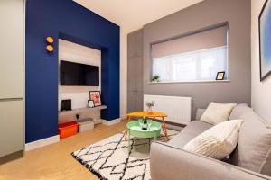 Cozy 2 Bedroom Flat - Minutes from Angel Tube & Regent`s Canal