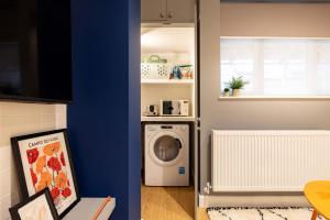 Cozy 2 Bedroom Flat - Minutes from Angel Tube & Regent`s Canal