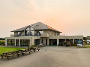 Appartement T2 N6 calme et cosy sur un golf