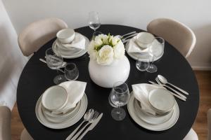 Snowlight Apartment By BookLapland