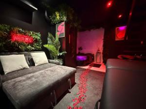 Velvet room balneo