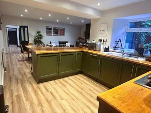 Stylish Jesmond Garden Apartment