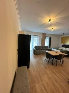 FLH - Garden Residence