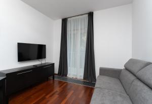 Cracow Home Harmony Apartment by BookingHost