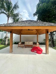 Anchan Tropicana By Ere