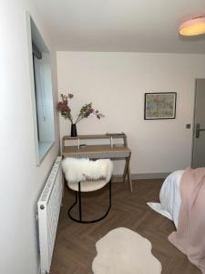 Crystal Palace Stylish Large Ensuite Double Room