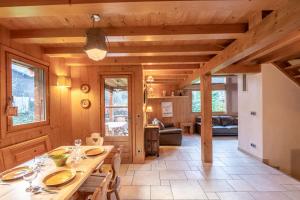 Family chalet with terrace and garden in Chamonix