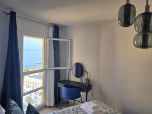 Blue You Away - Las Americas