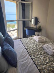 Blue You Away - Las Americas