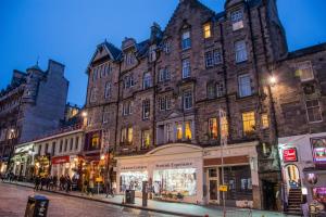 High Street at the Heart of the Royal Mile