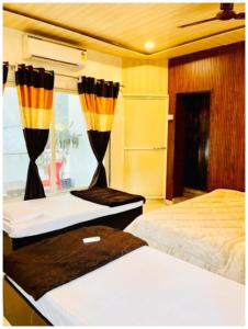 Hotel Pallav Guest House Near Mahakaleswar Jyotirlinga Temple #Fully Air Conditioning & Spacious Room #Free Wi-fi #Free Parking #Room Service #Best Hotel In Ujjain