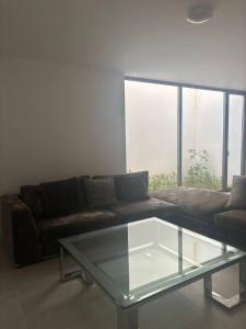 Villa Pêra by Gabi Miguel