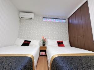 Osaka RUYI House 302 Accommodates 4 people Nanba Shinsaibashi