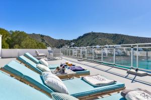 The Sea Views - By Almarina Villas