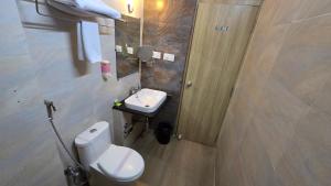 Hotel Gulmohar Grand