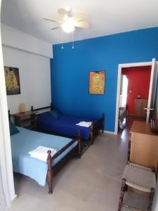 Art & Motion - Guest Room 5