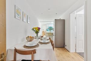 Stylish 2-Bed Flat by Paddington & Hyde Park - By Tempstay