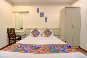 Via 24K Inn - Nr Manipal Hospital