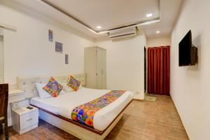 Via 24K Inn - Nr Manipal Hospital