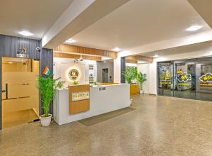 SkyLuxuria Medicity Hotel & Service Apartments