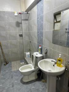 2 bedroom apartment furnished in Eastleigh