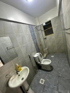 2 bedroom apartment furnished in Eastleigh