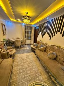 2 bedroom apartment furnished in Eastleigh