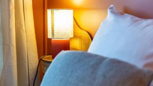 Le paon bleu - Spacious with parking space