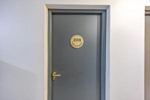 Contemporary Modern 1 Bedroom- Blouberg