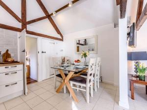 2 Bed in Chippenham 77333