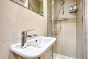 Zen Chelsea Townhouse 3 Bedrooms and Terrace