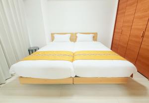 incense上野根岸801