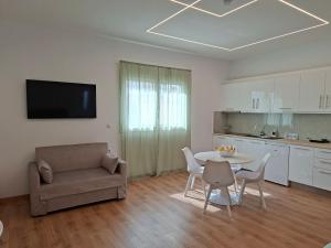 DM Studios Near Athens Airport