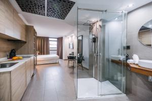 Poem Suites by Airnest