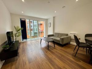 1 Bed Serviced Apartment Bracknell 5 mins from station