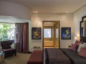 No5 Boutique Art Hotel by Mantis