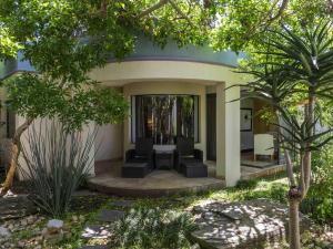 No5 Boutique Art Hotel by Mantis