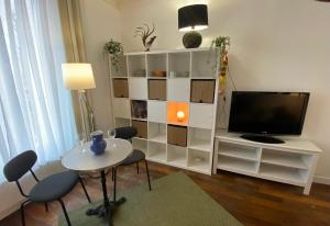 Saint-Mandé studio, proche metro Ligne 1 & Paris Centre, Wifi rapide, Ideal couple, télétravail