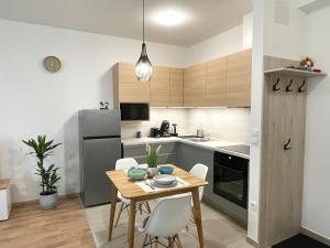 Comfy flat in the city centre with free parking