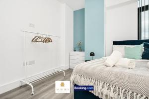 Modern 2BDR Apartment With Free Wi-Fi, Private Parking Near to Heathrow By Aurora WorkNest Short Lets & Serviced Accommodation London