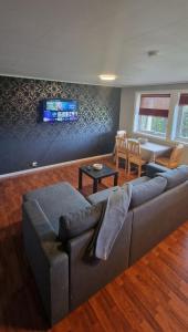 Comfortable apartment near the city center and nature