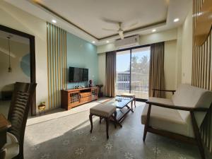 Candolim Beach 1BHK Holiday Apartment with Pool Gym and Contemporary Amenities