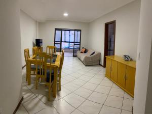 Apartamento Meia Praia