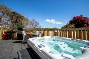 The Spinney Treehouse Park Facilities