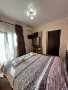 Advace Real Estate 7