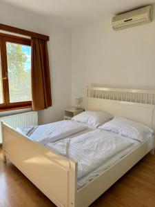 Beach Apartman by HelloBalatonlelle