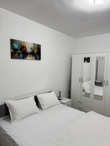 A B V Central Apartament