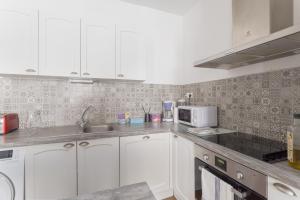 Central Narbonne with rooftop terrace