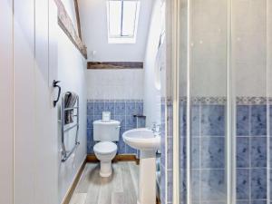 The Milking Parlour - Cottage within farm grounds