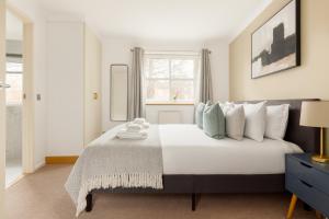 2 Bed Apartment in Surrey Quays